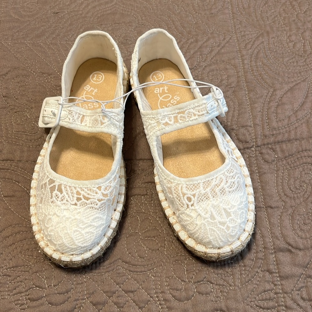 Never Worn Art Class Madeline Flats size 13